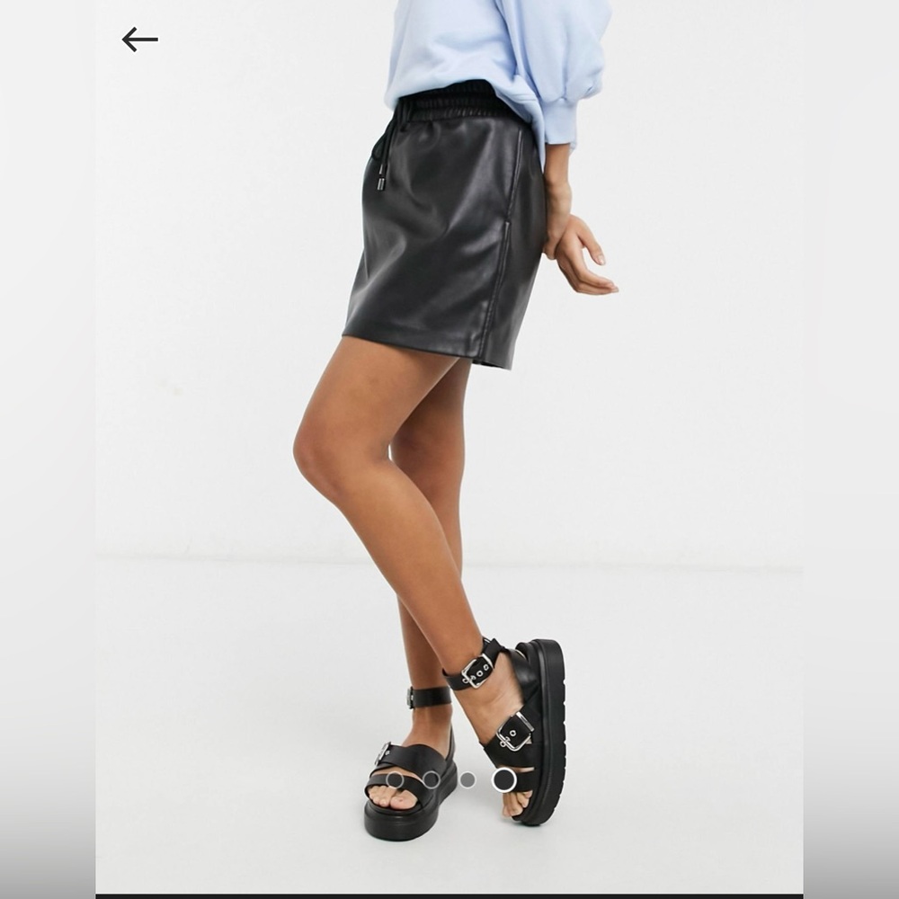 Topshop faux leather mini skirt - Picture 4 of 13